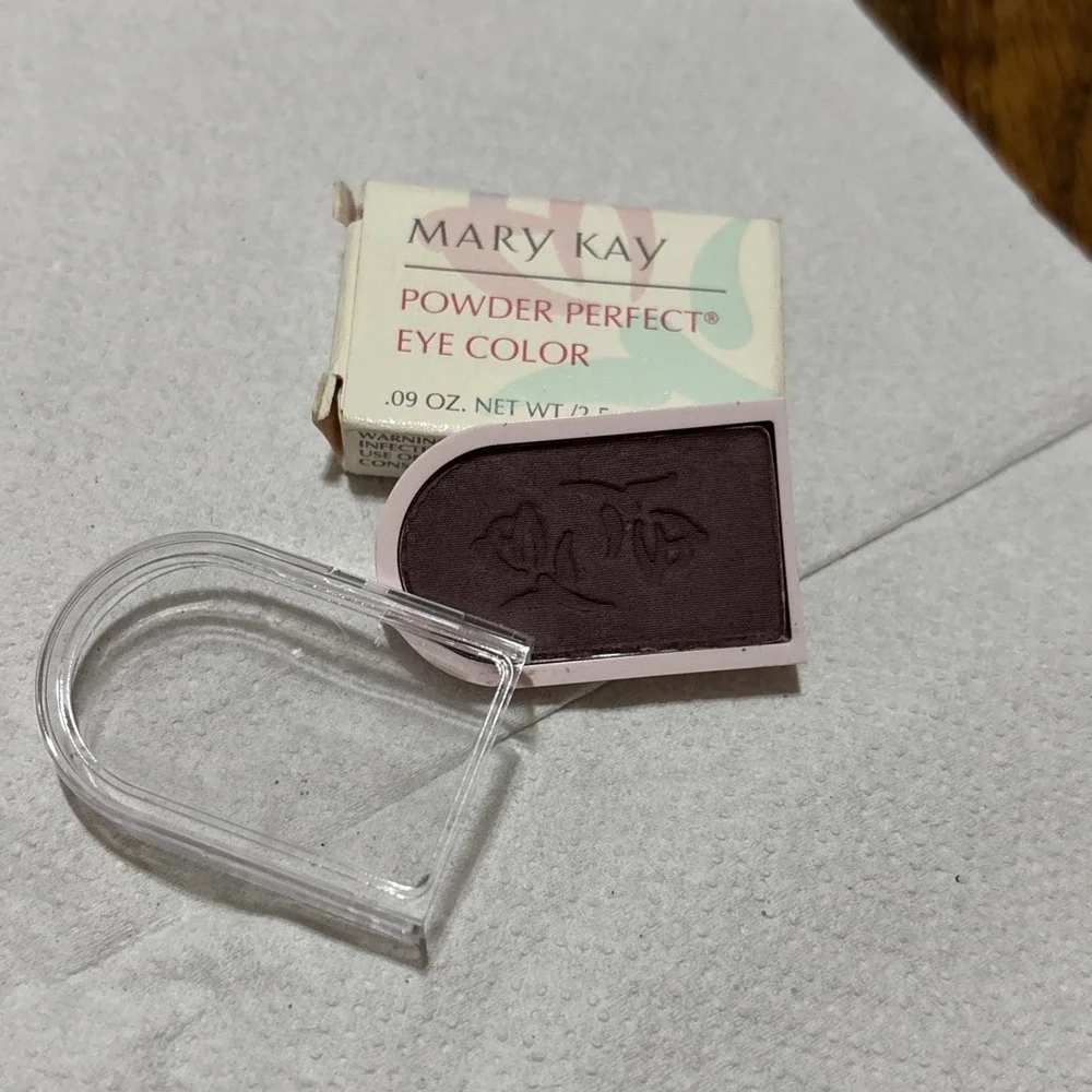 Mary Kay Powder‎ Perfect Eye Color Shadow .09 oz  New Old Stock Fig 2294